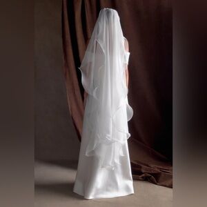 NWT Meshki Asteria Draped Chiffon Veil -ivory
